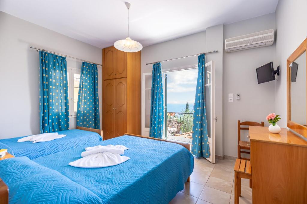 Rapanos Apartments