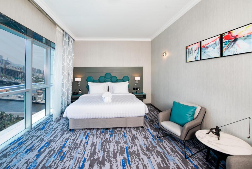 Edge Creekside Hotel