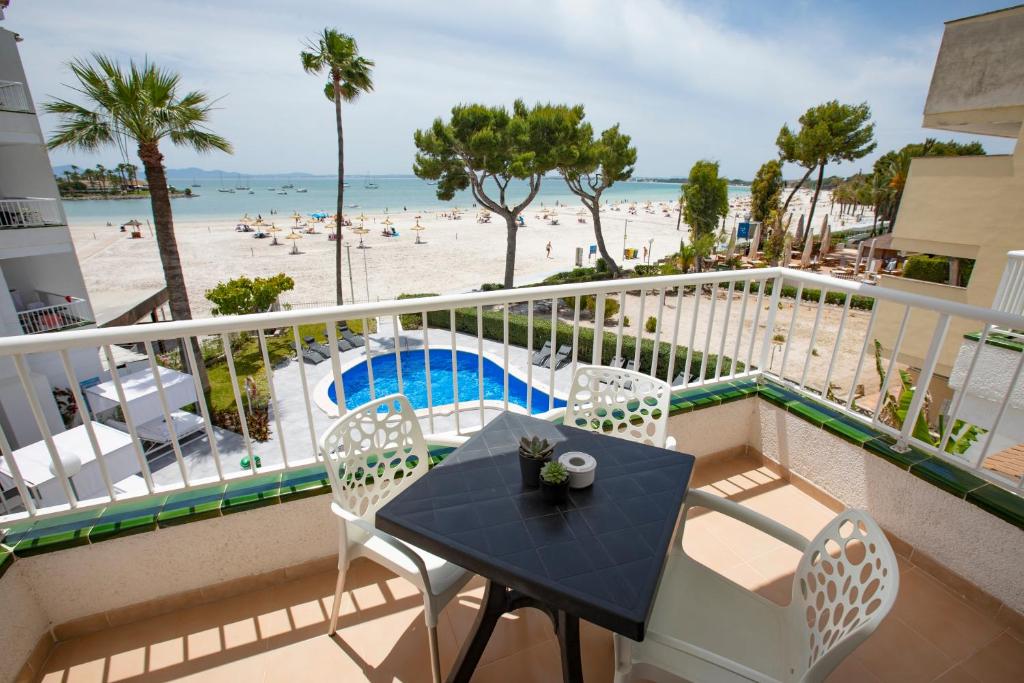 Sand Beach Apartments