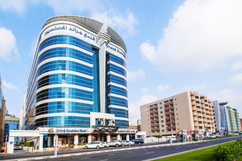 Grand Excelsior Hotel