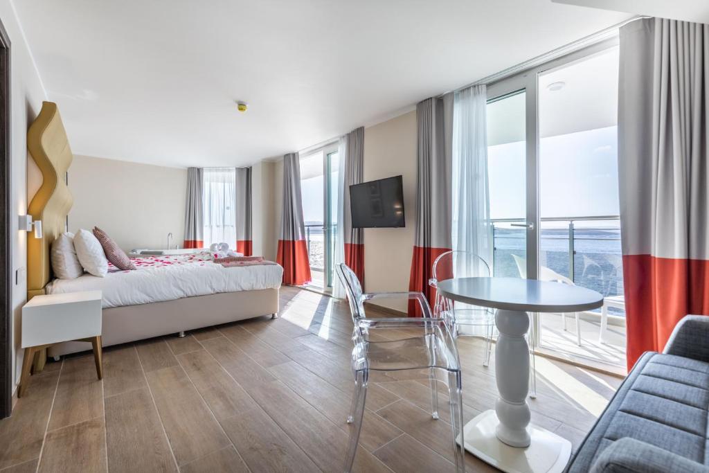 Seaview Hotel - Adults Only 16 Plus