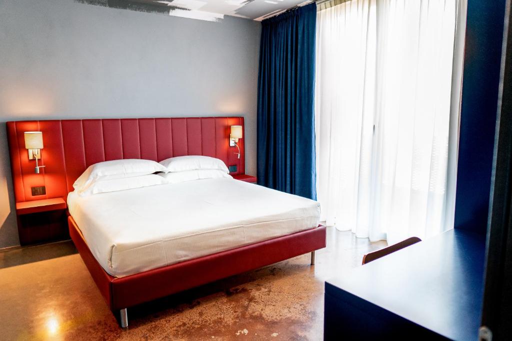 K MODERN HOTEL