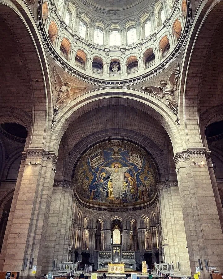Sacré-Coeur Bazilikası