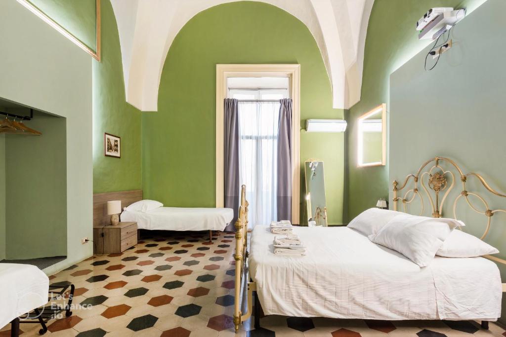 Let's B&B