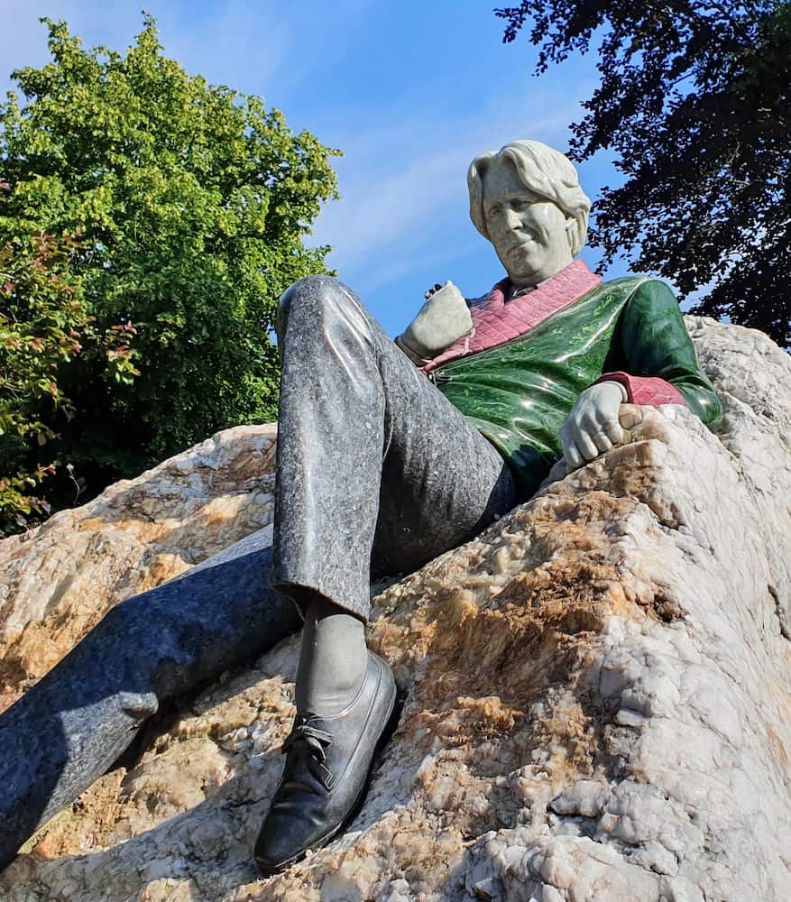 Oscar Wilde heykeli