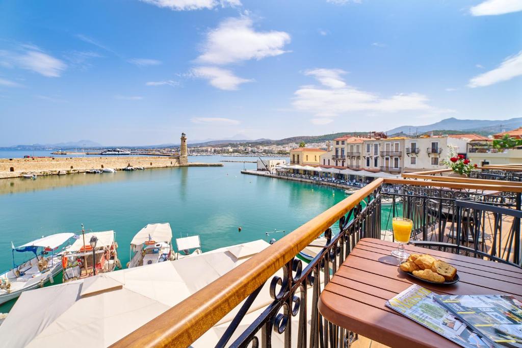 Vista Del Porto Luxury Suites