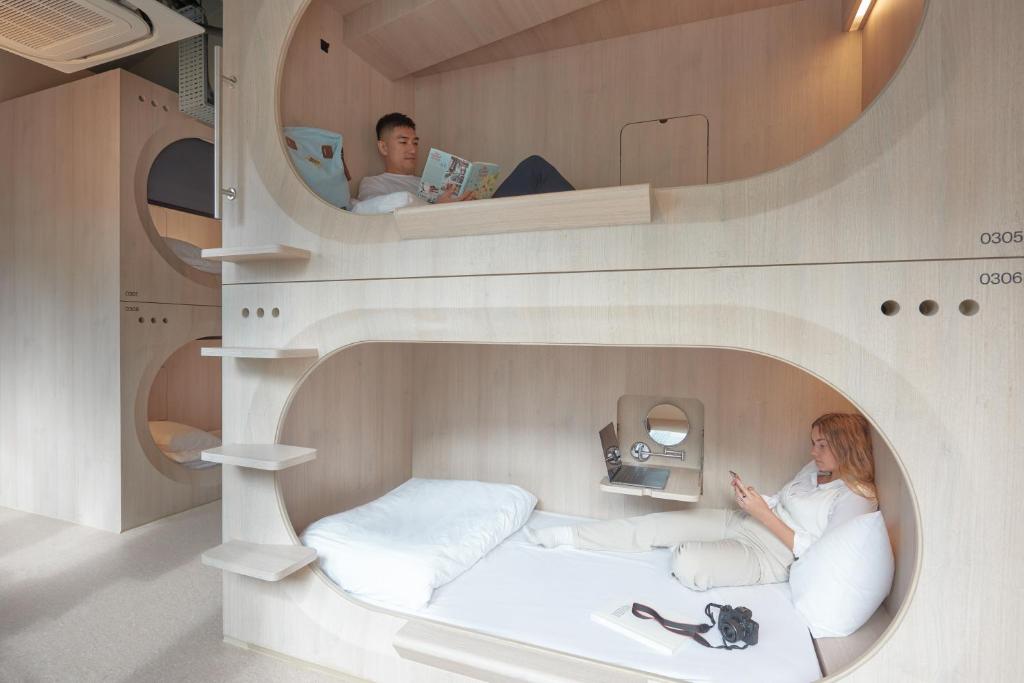 KINN Capsule