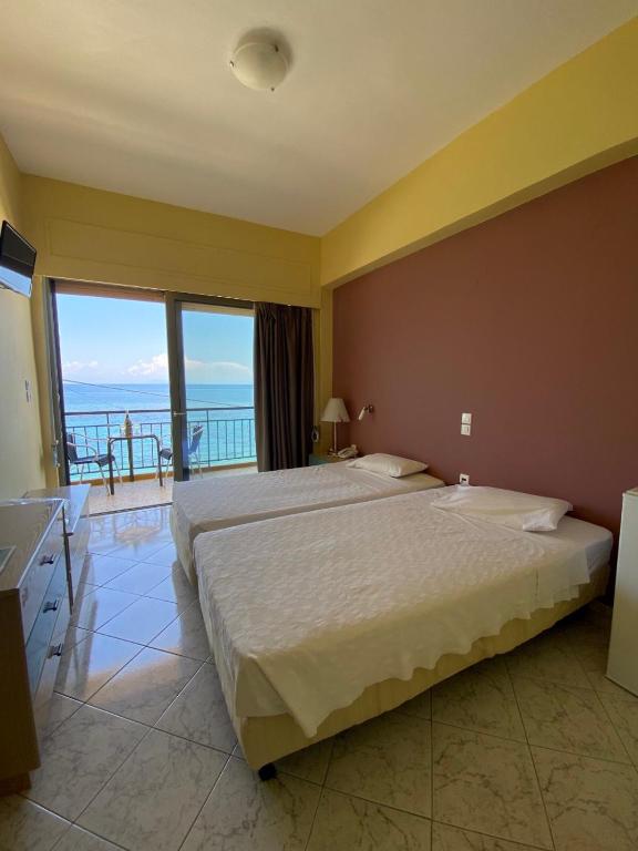 Riviera Hotel