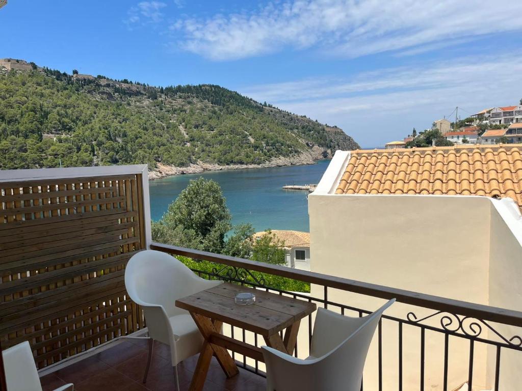 Vassilis Retreat