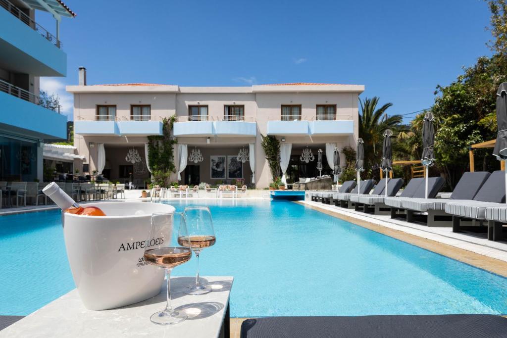 La Piscine Art Hotel