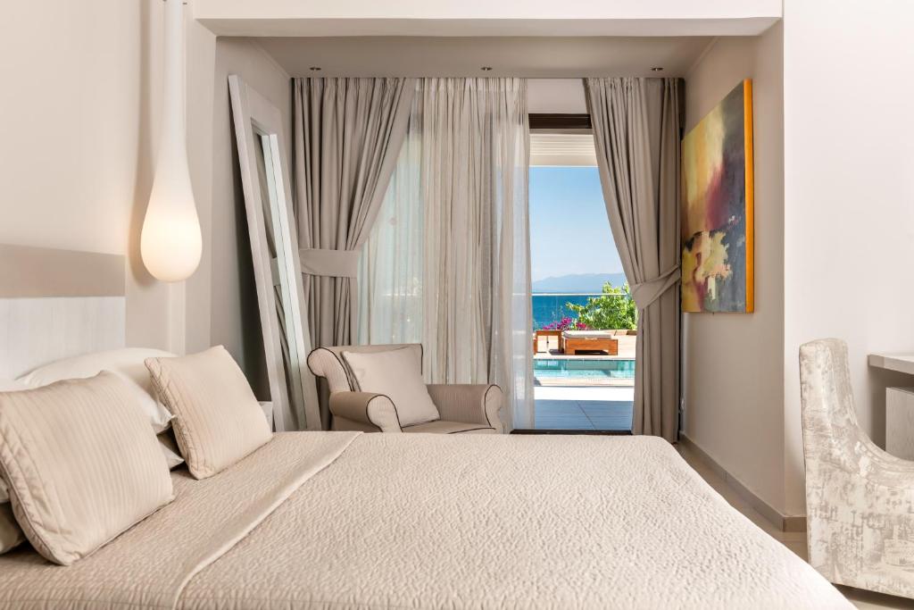 Kassandra Bay Resort