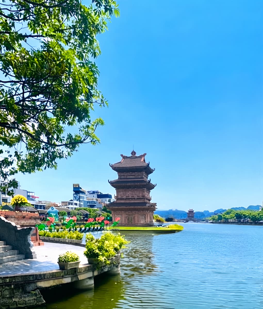 Hoa Lu, Ninh Binh Hoa Lu, Ninh Binh