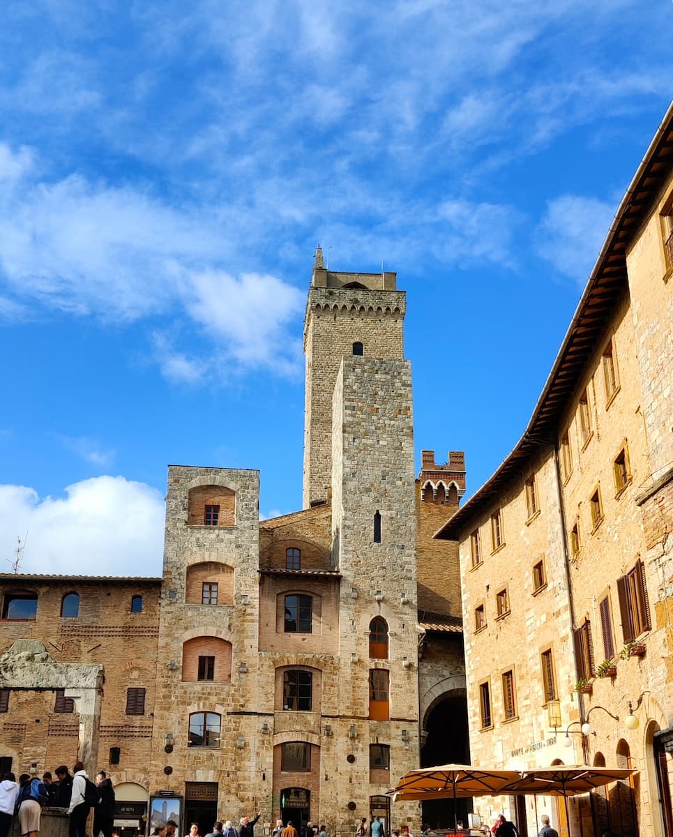 Piazza dell'Anfiteatro, Lucca Piazza dell'Anfiteatro, Lucca