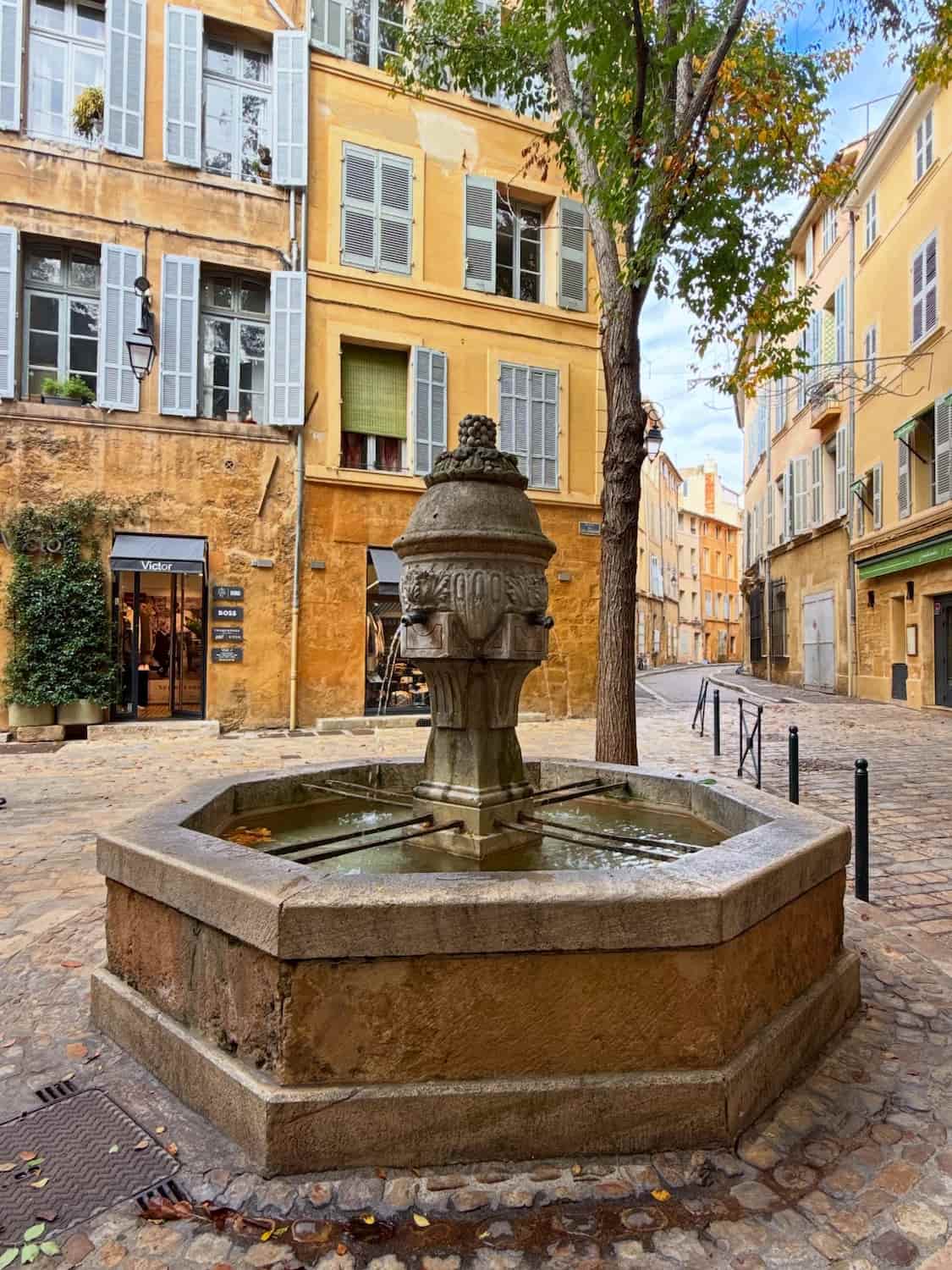 Aix-en-Provence, Cours Mirabeau Aix-en-Provence, Cours Mirabeau