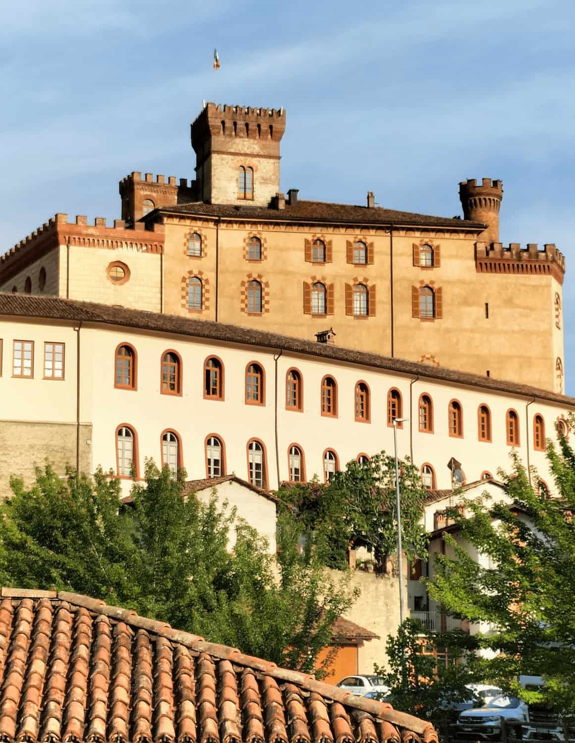 Barolo & La Morra Barolo & La Morra