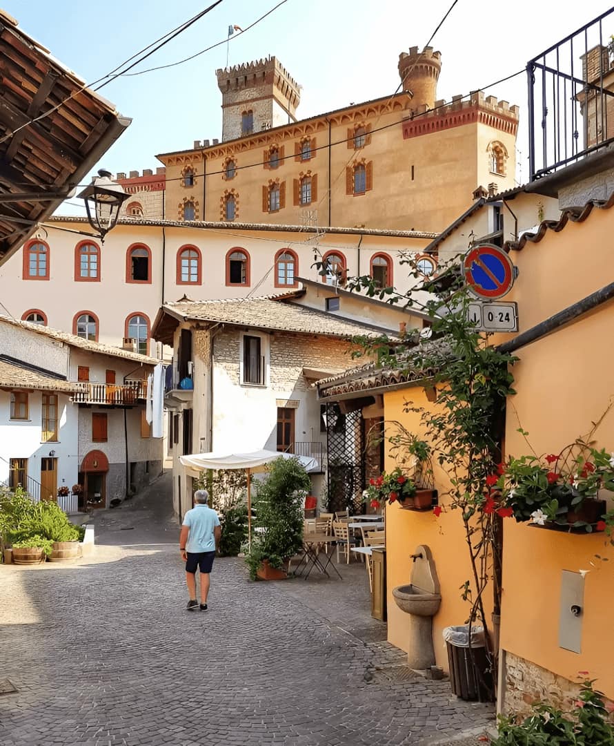 Barolo & La Morra Barolo & La Morra