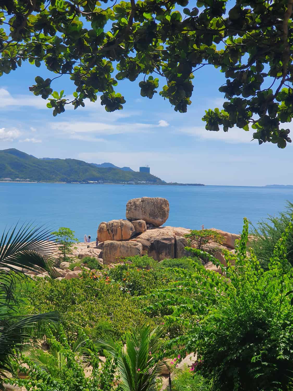 Hon Chong, Nha Trang Hon Chong, Nha Trang