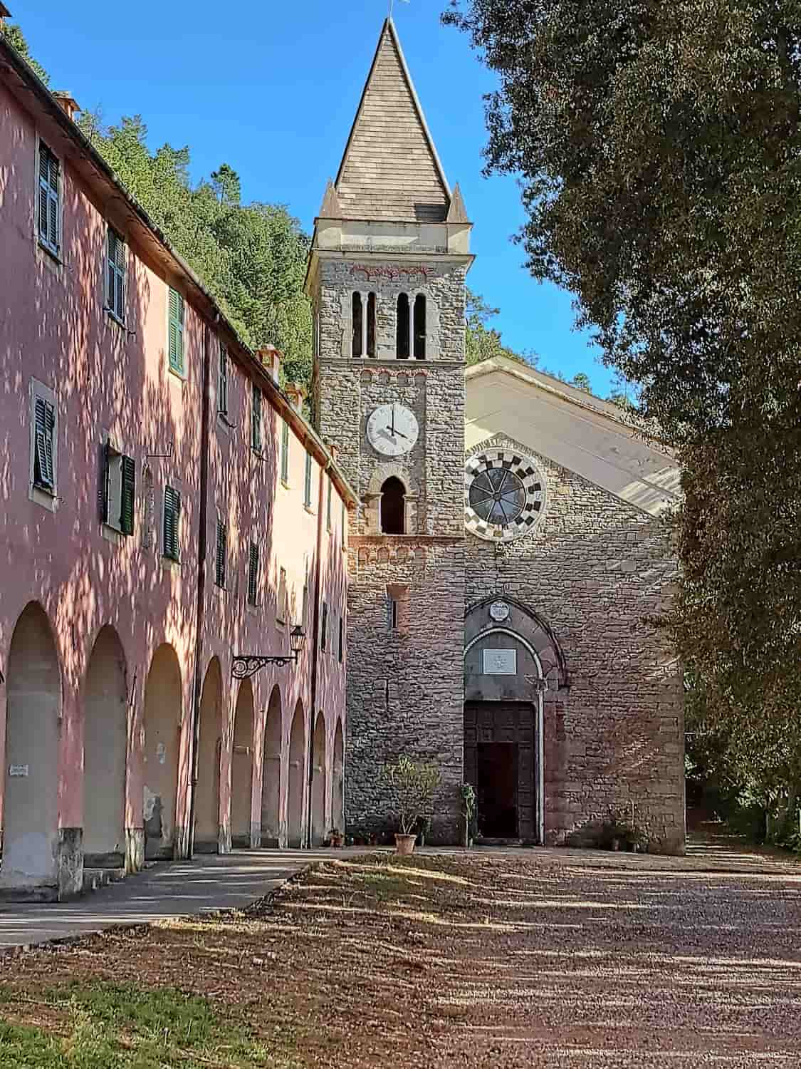 Via Roma & The Valley Via Roma & The Valley