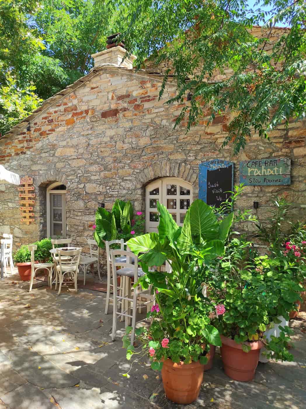 Christos Raches, Ikaria Christos Raches, Ikaria