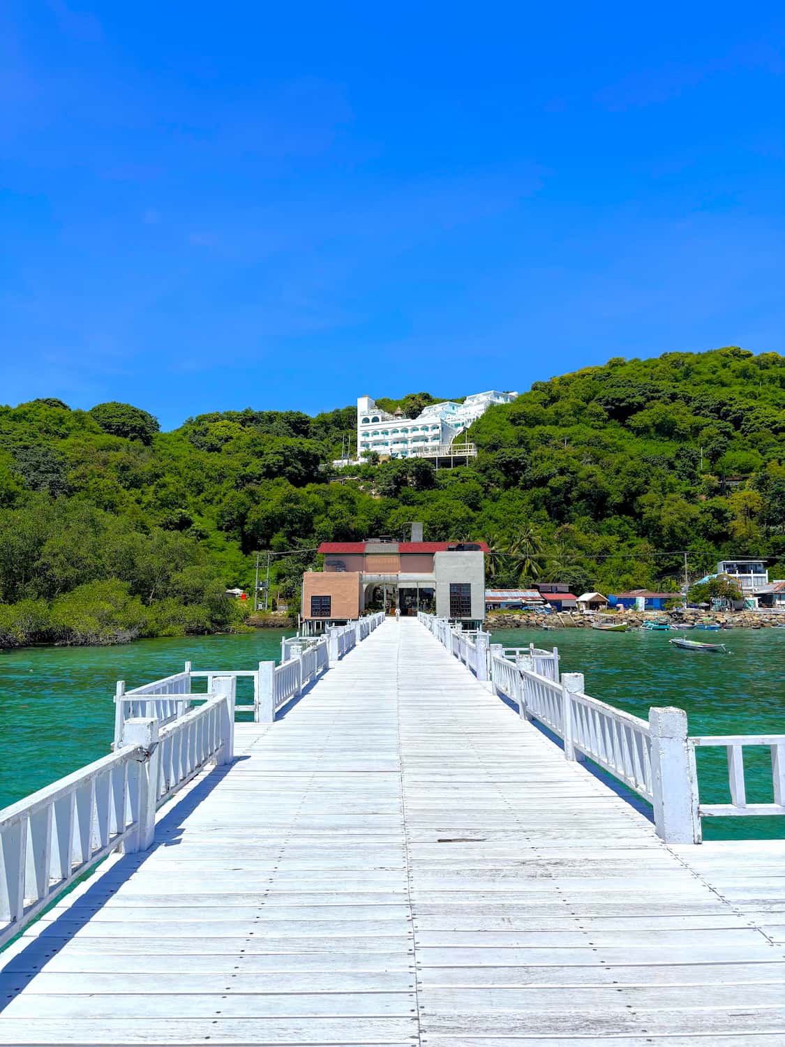 Kampung Ujung Marina, Labuan Bajo Kampung Ujung Marina, Labuan Bajo