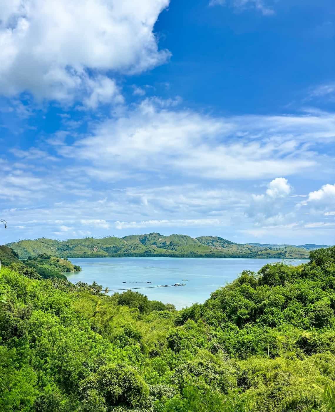 Waecicu Beach, Labuan Bajo Waecicu Beach, Labuan Bajo
