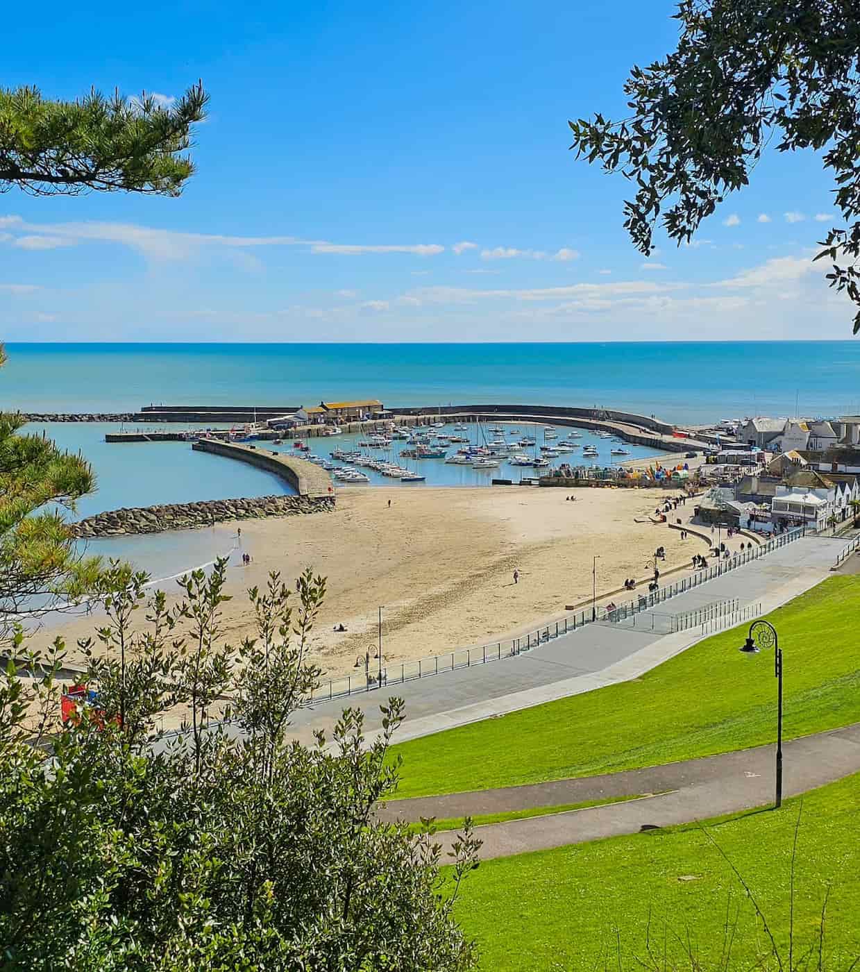 The Cobb & Harbour, Lyme Regis The Cobb & Harbour, Lyme Regis