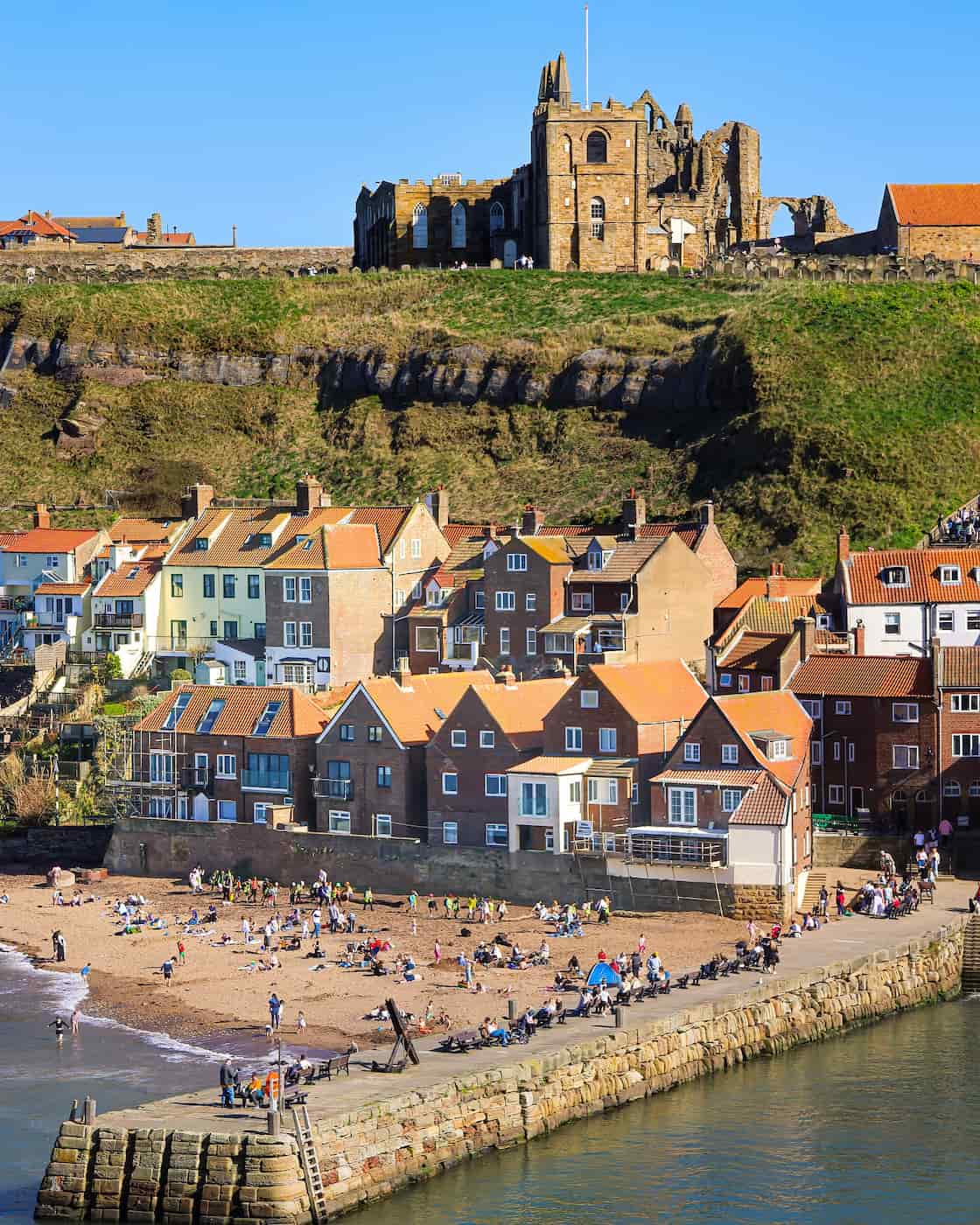 Whitby Harbour, UK Whitby Harbour, UK